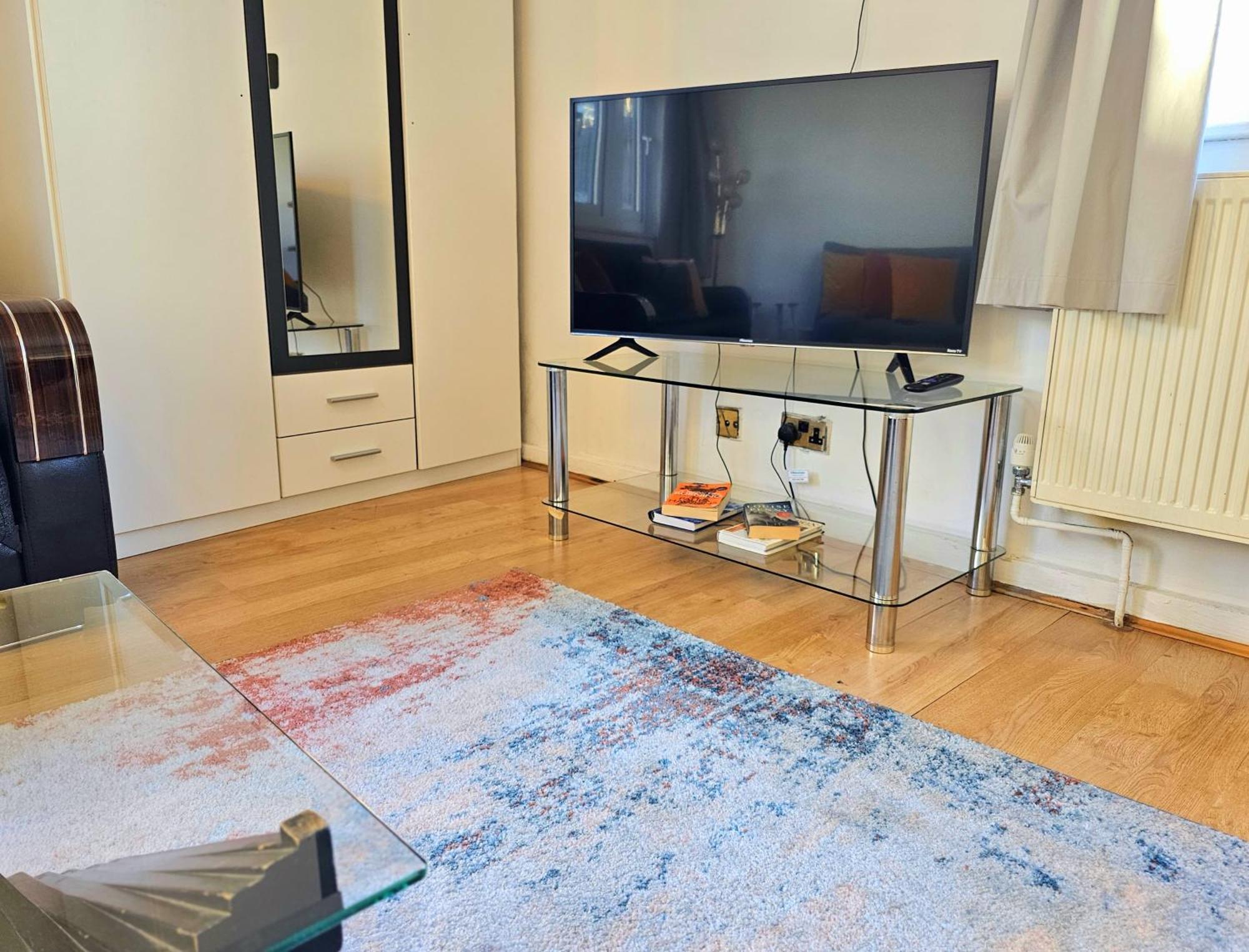 Bright & Spacious Home In Building With Lift, Right Next To Bayswater Station - Walk To Kensington Palace, Hyde Park, Little Venice & Notting Hill London Exteriör bild
